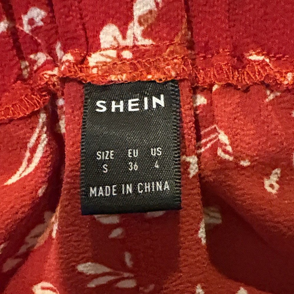 SHEIN Red Floral Print Pants-open leg pants - Picture 2 of 6